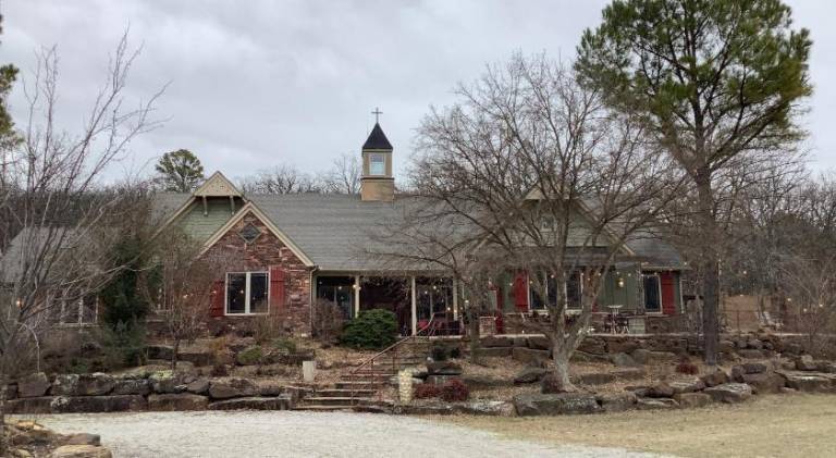 BarDew Valley Inn in Bartlesville, OK