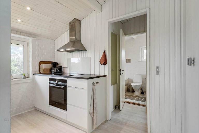 Vacation home with barbeque, jacuzzi & terrace | Pets are welcome — photo 5