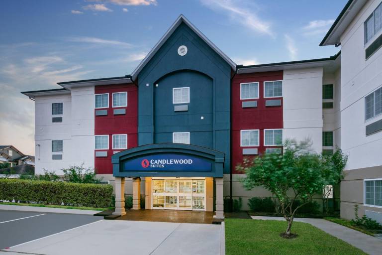 Candlewood Suites Lake Jackson By IHG — photo 3
