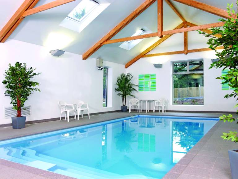 House with heated pool, yard & patio — photo 4