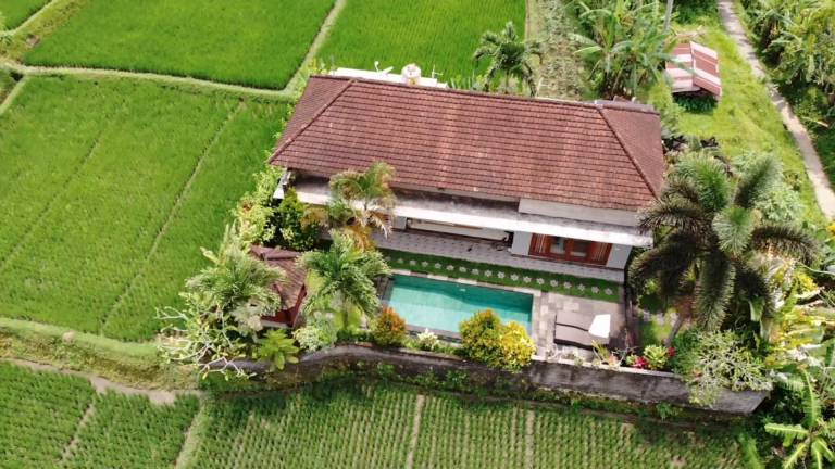 House with pool & yard | Good for workation — photo 5