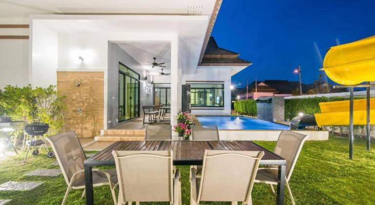 Charming villa with garden, pool & barbeque | Good for workation | Pets are welcome — photo 3