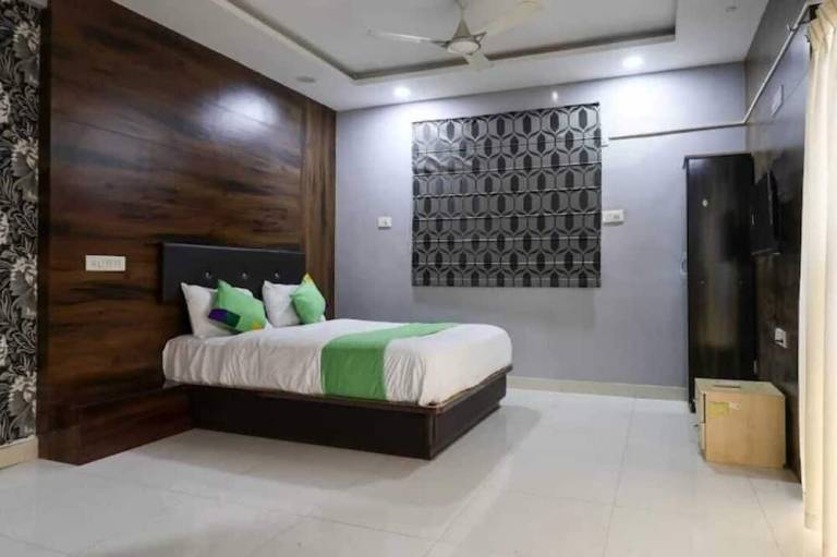 Hotel Grand View Pimple Saudagar