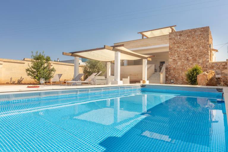 Villa with BBQ, private pool & terrace | Sea view — photo 2