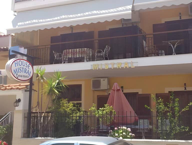 Rental apartment with terrace | Perfect for remote work in Sithonia