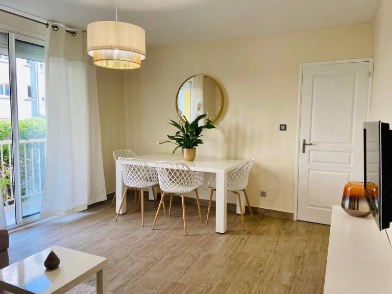 Vacation home with 3 rooms for 7 persons in Montpellier
