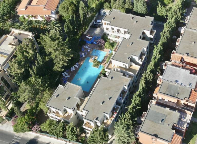 Family-oriented beautiful rental apartment with pool | Sea view | Beach nearby | Pets are welcome — photo 2