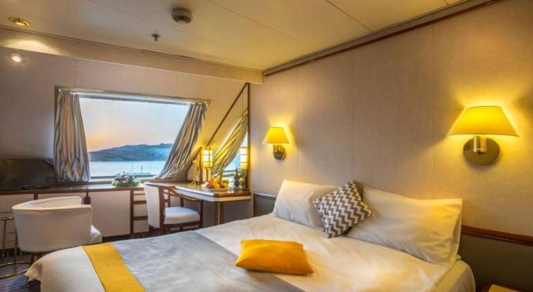Boat with pool | Pets allowed in Cesme