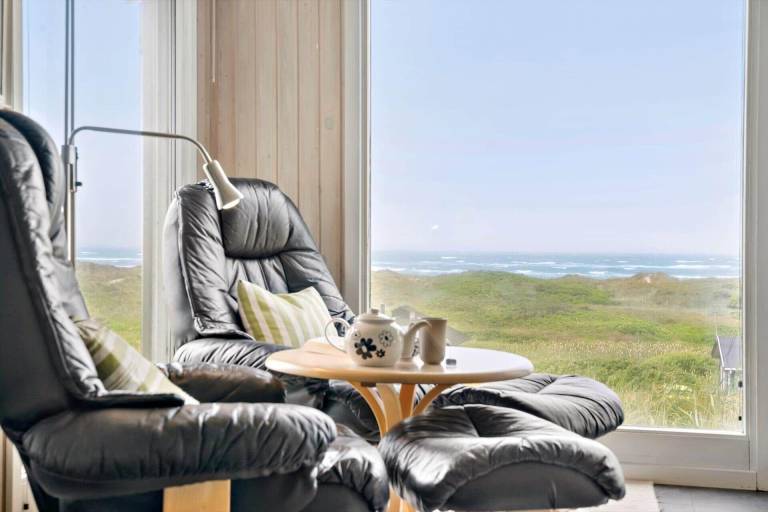Vacation home with barbeque & terrace | Sea view — photo 2
