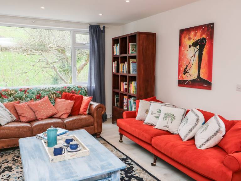 Child-friendly cottage with BBQ & garden | Beach view | Dogs allowed — photo 4