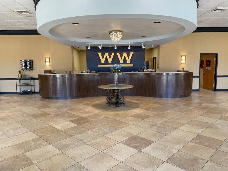 Historic Whispering Woods Hotel & Conference Center