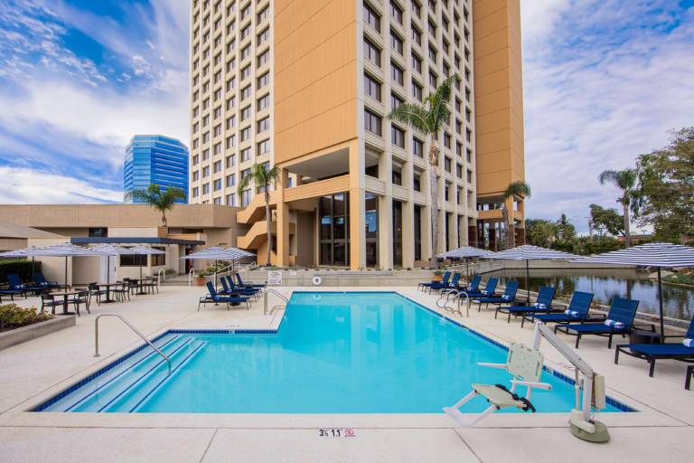 Hotel Fera Anaheim, a DoubleTree by Hilton — photo 2