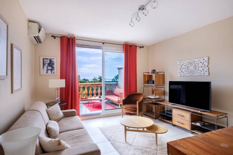 Apartment 'Vaugrenier Presidences' with Sea View, Wi-Fi and Air Conditioning — photo 2