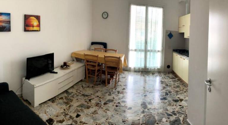 Rental apartment with 2 rooms for 4 persons — photo 2