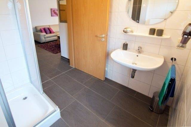 48 m² Ferienwohnung ∙ 1 Schlafzimmer ∙ 2 Gäste – Bild 16