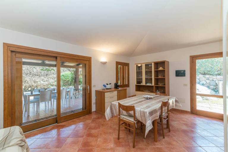 Beautiful villa with yard & terrace | Garden view | Close to the beach | Pets are welcome — photo 4