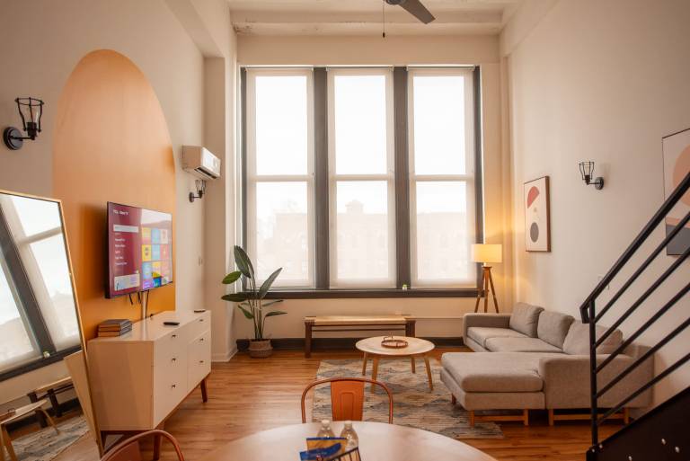 Sosuite Studio Loft Gym Lounge