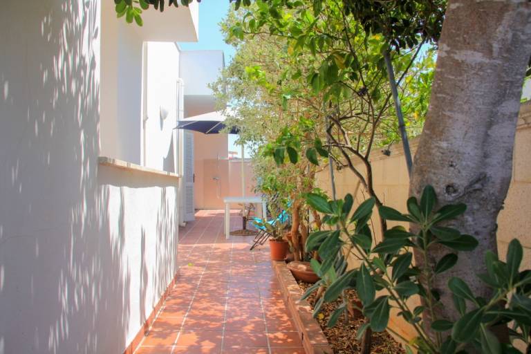 Children-friendly villa with yard & BBQ | Garden view | Pets are welcome — photo 4