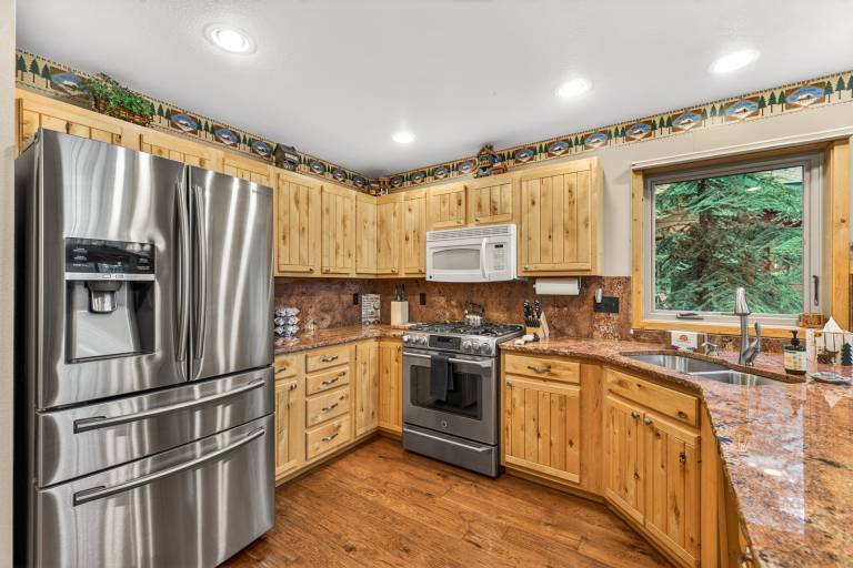 Family-friendly house with private pool, jacuzzi & BBQ | Mountain view | Pet-friendly — photo 5