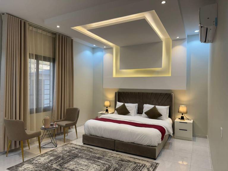 Spacious apartment with garden, terrace & grill | Pets are welcome in Makkah