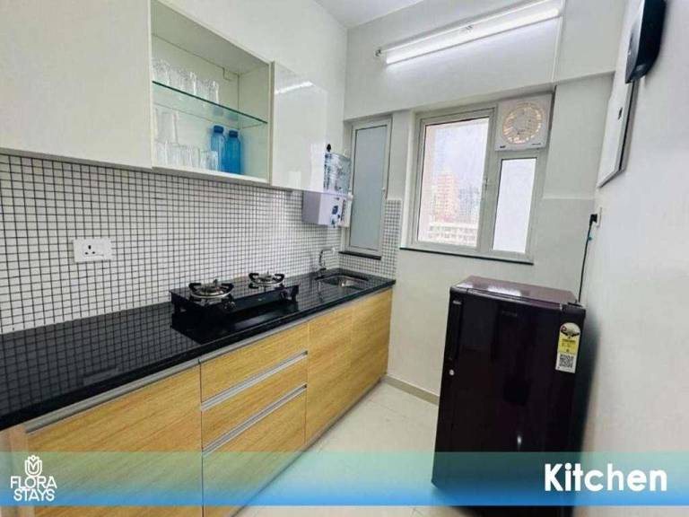 Serviced apartment  Kandiwali West