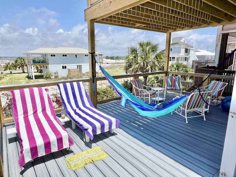 House with barbeque in Pensacola, FL