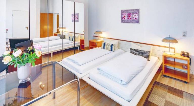 Hotel Cornelia — photo 2