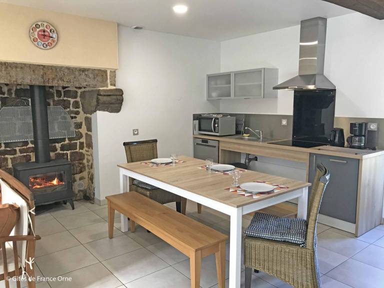 Cottage with barbecue — photo 2