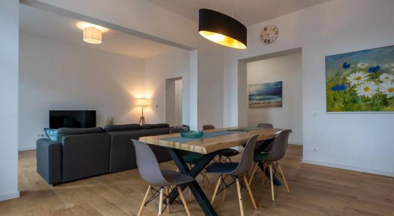 Rental apartment with 4 rooms for 7 persons — photo 3