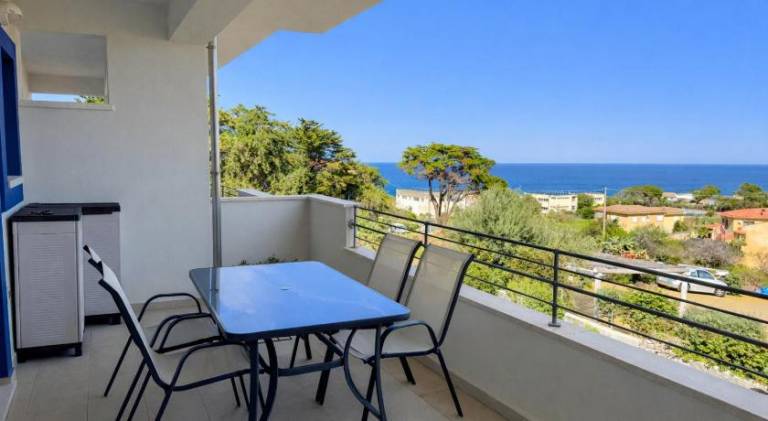 Holiday apartment with 2 rooms for 4 persons in Castelsardo