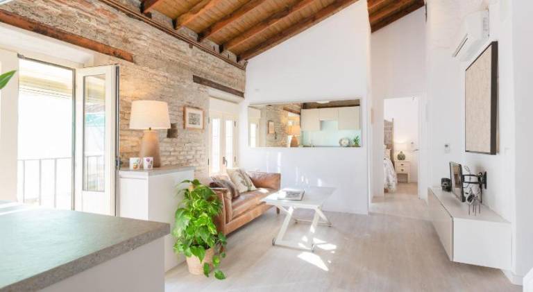 Apartment with patio | Next to Alcazaba of Málaga | Pets are welcome — photo 3