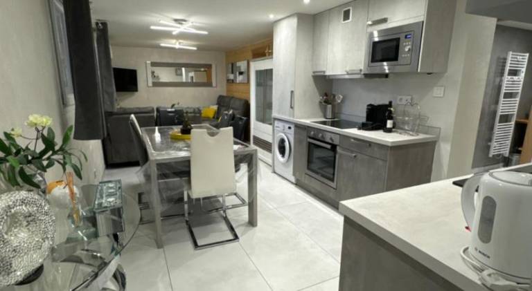 App le nid d'abeille pour 2 pers, spa privee des le 1ier mai, belle vue avec terrasse — photo 3