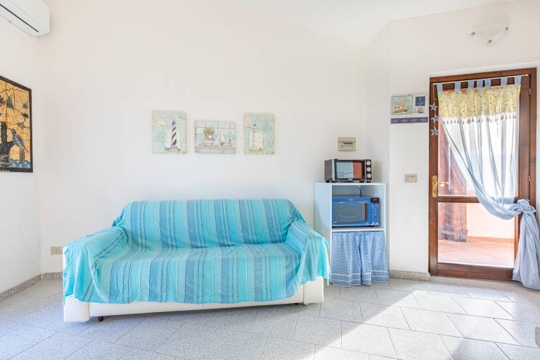 Holiday Apartment “Trilocale a 200 m dal Centro” with Air Conditioning & Terrace — photo 3