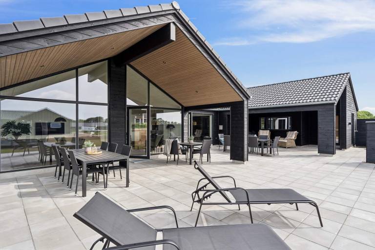 Ferienhaus mit Hund in Glesborg, Fjellerup Strand f&uuml;r max. 18 Personen