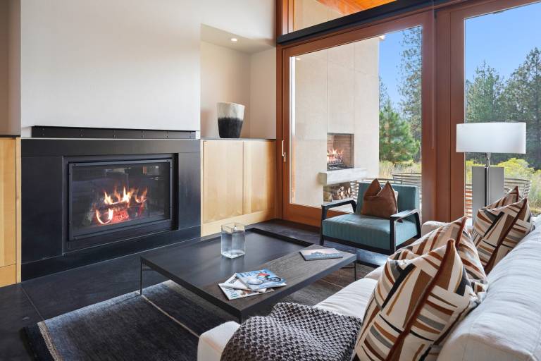 Fully equipped spacious house with patio | Dogs allowed in Bend, OR