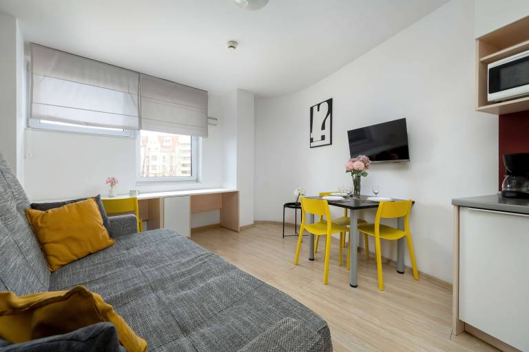 Grunwaldzki Square 57 Wroclaw Functional One-Bedroom Apartment Remote Working A C in Wroclaw