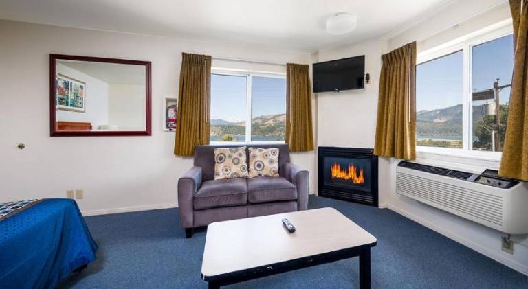 Riverview Lodge — photo 2