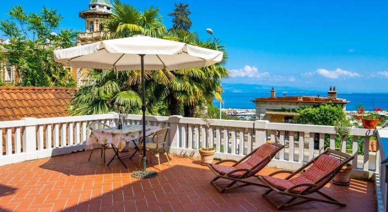 Beautiful holiday apartment with barbecue, yard & terrace | Close to the beach | Pet-friendly — photo 2