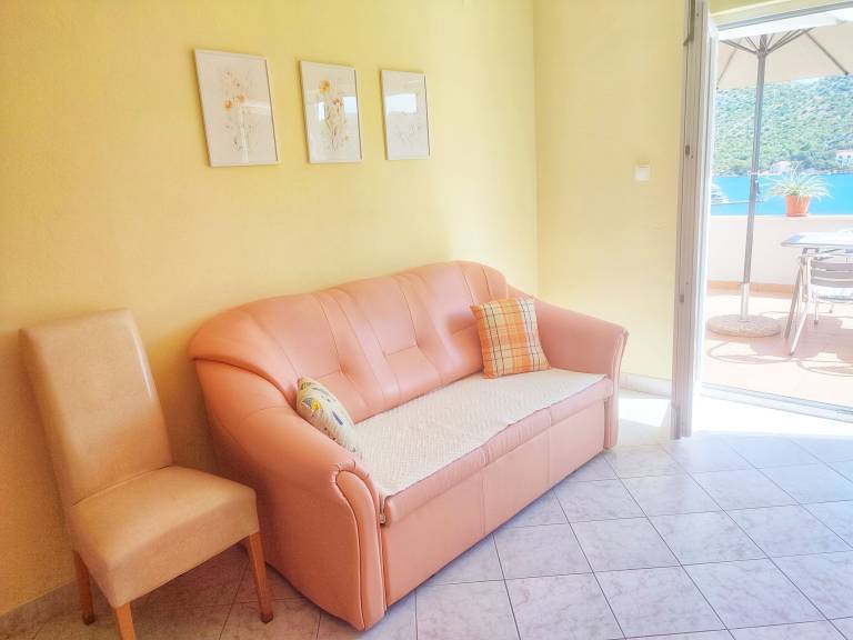 Rental apartment with BBQ & terrace | Sea view — photo 3