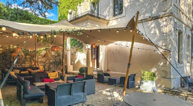 Demeure Saint Louis Historic manor, City 700m, free parking, A C, Clim, WIFI, city view, Garden — photo 5