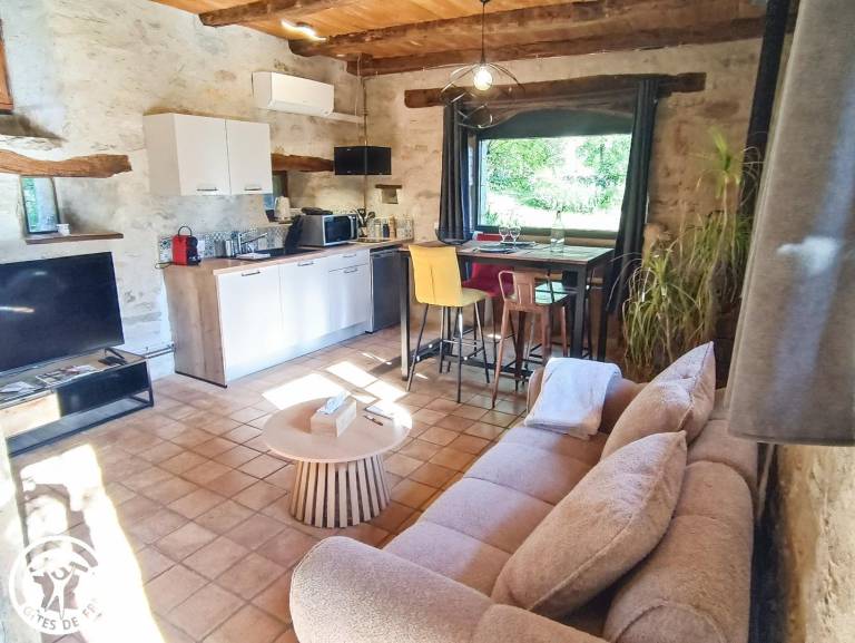 Gite with terrace, barbecue & garden — photo 5