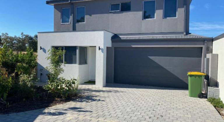 230 m&sup2; Ferienhaus