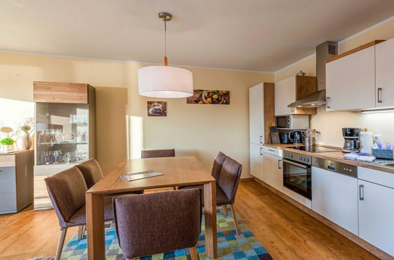5-Sterne Ferienwohnung Hafenidylle mit Balkon und Hafenblick — photo 3