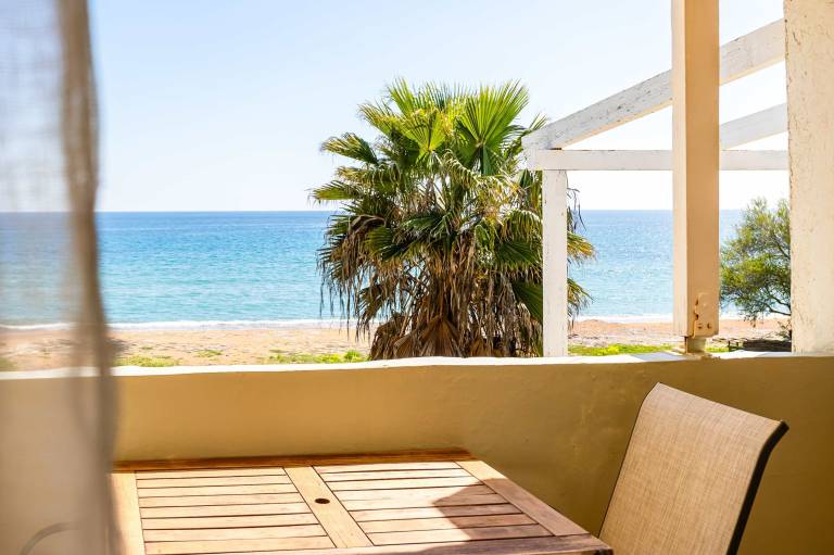 Beachfront Nest Memi Koroni-Seaheaven House B3 in Pylos-Nestoras