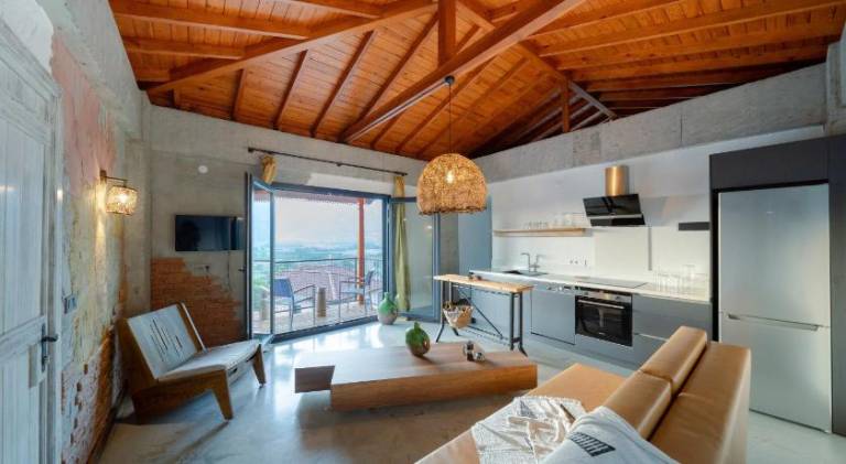 Kikonia Art Suites — photo 2