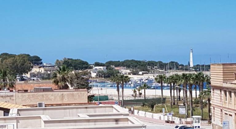 Lovely holiday apartment with jacuzzi | Next to the beach | Pets are welcome — photo 2