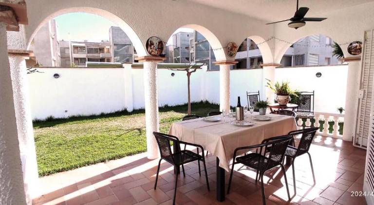 VILLA CAMBRILS BEACH Parking Gratis — photo 4