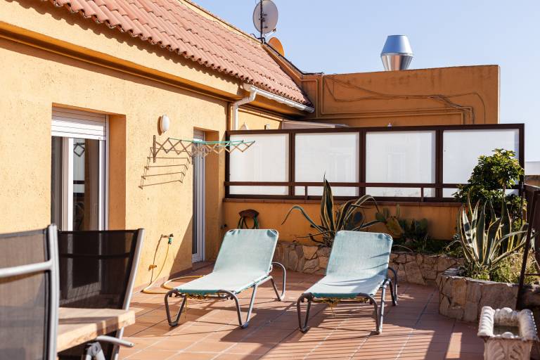 Family-oriented beautiful apartment with terrace, BBQ & fast internet | City view | Beach nearby | Good for workation | Pet-friendly in Lloret de Mar