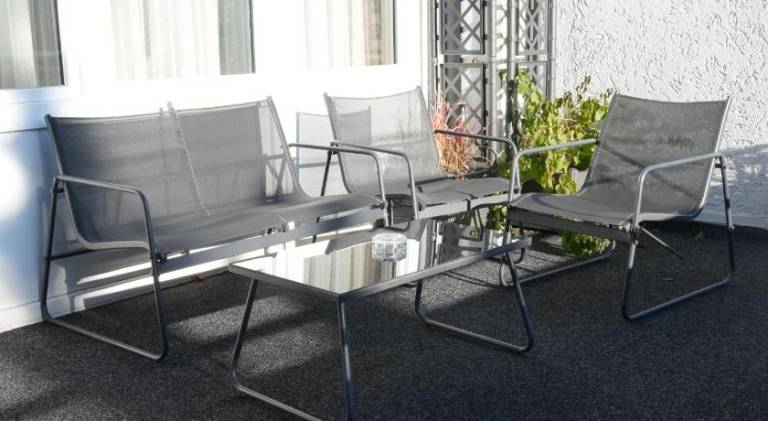 Serviced apartment with patio — photo 5