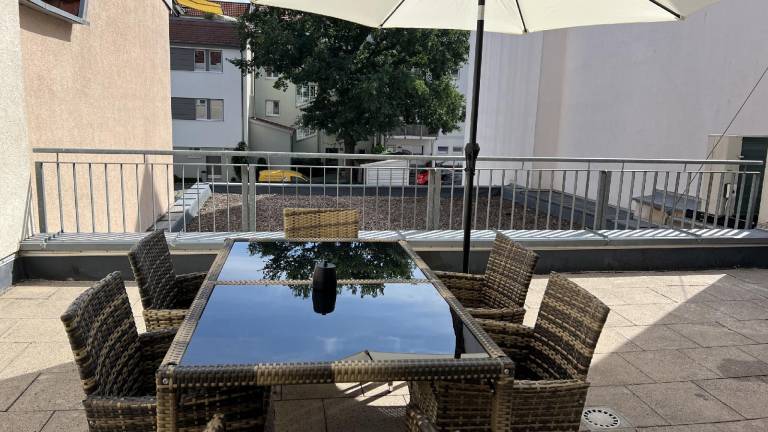 Holiday apartment with patio — photo 4